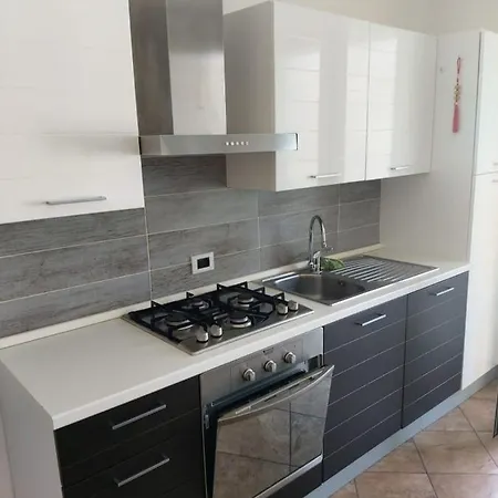 A Casa Di Alessandra Marina Centro *